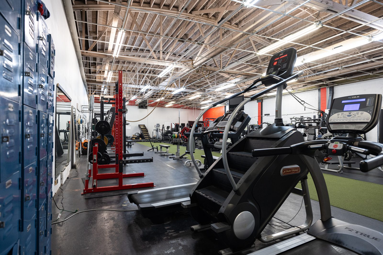 Additional equipment and cardio machines